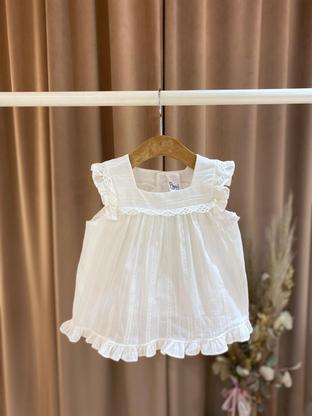 Vestido e tapa fraldas Babi