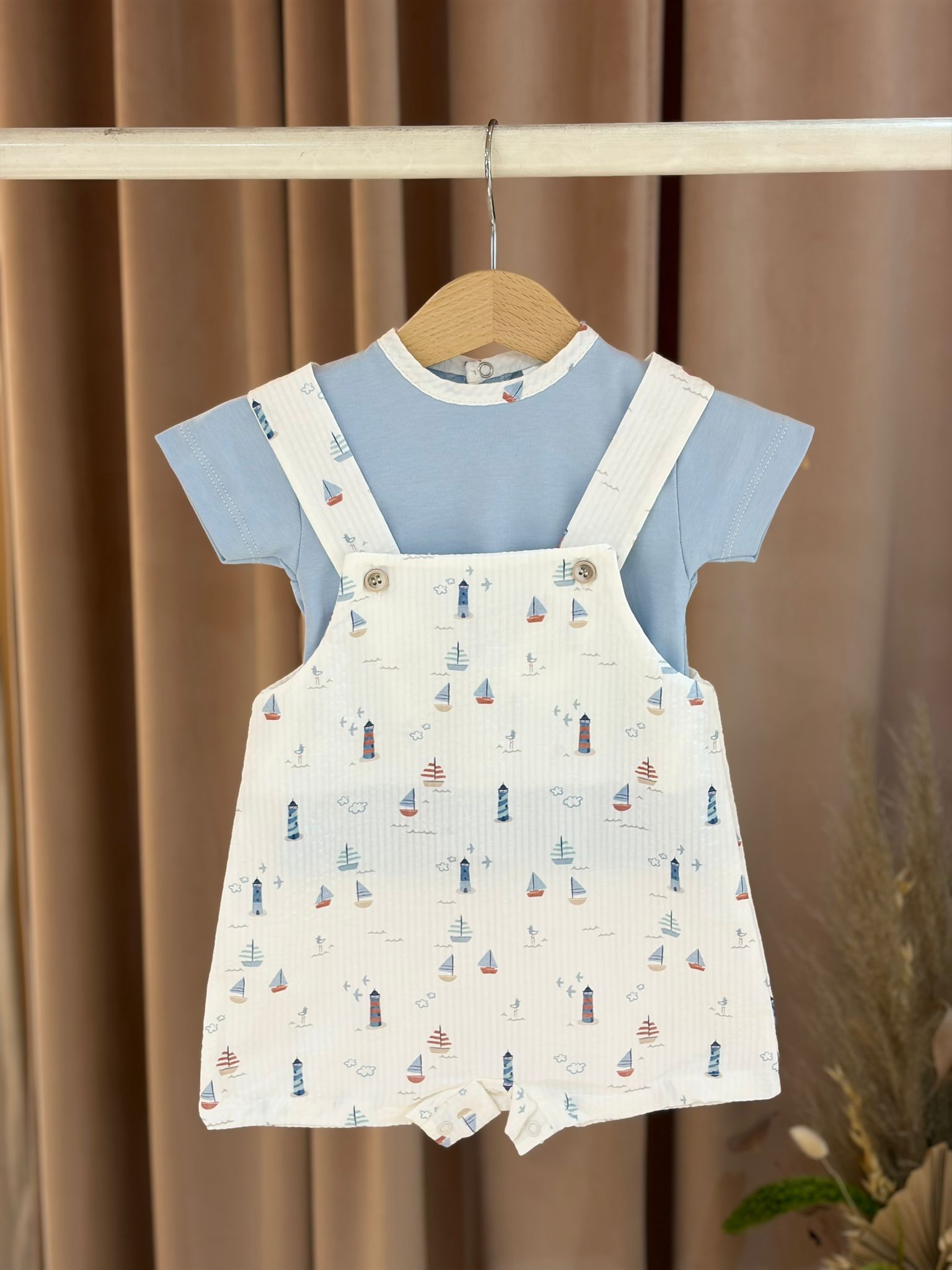 Camisola e jardineira Babi