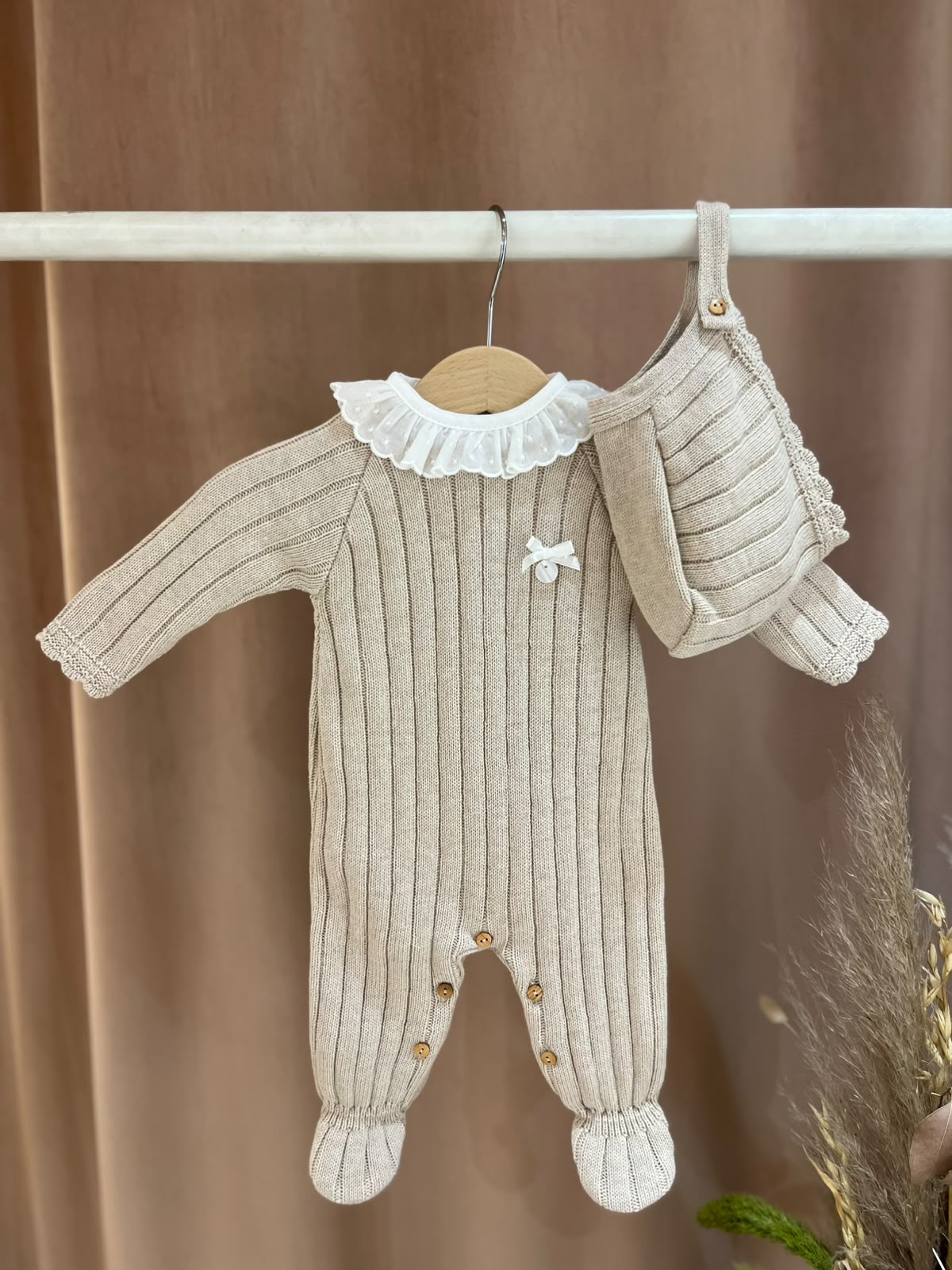 Conjunto babygrow e touca Babi